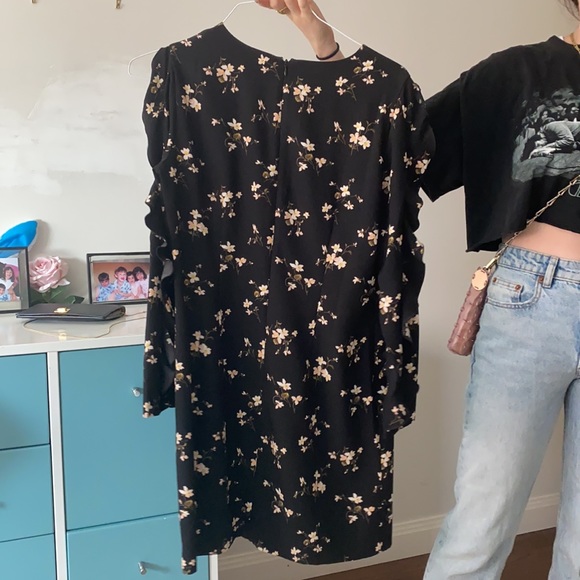 Club Monaco straight floral dress - Picture 2 of 4